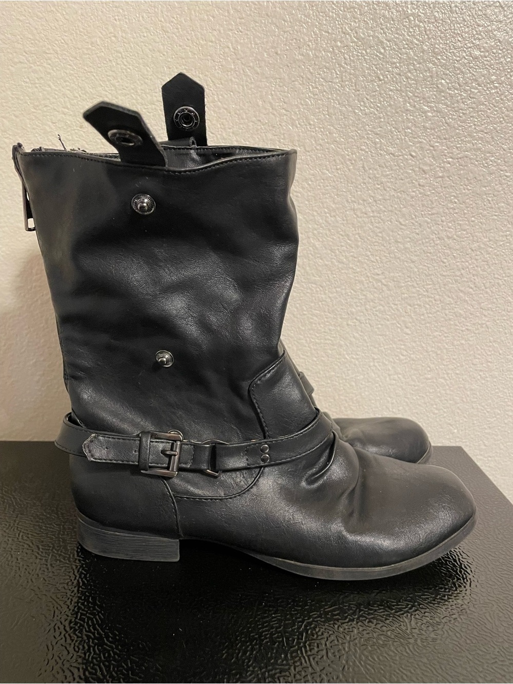 Wet Seal Black Ankle Boot with Plaid Lining